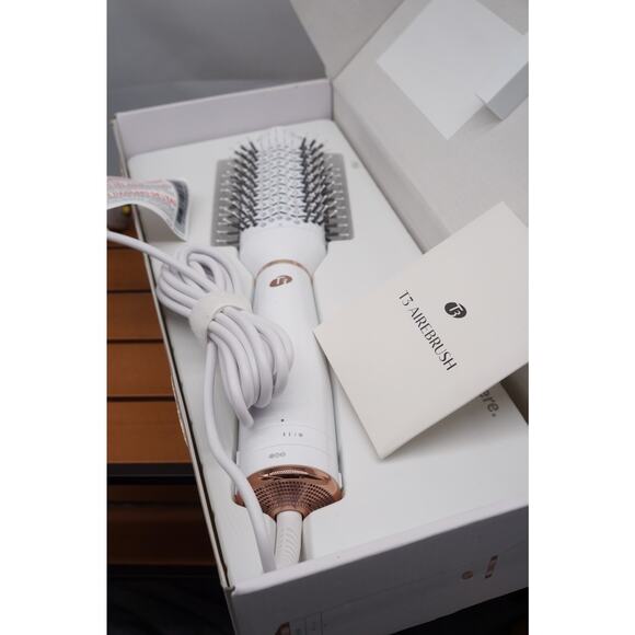 New T3 AireBrush Round One-Step Blow Dryer Brush – White/Rose Gold 2.5” - Picture 4 of 9
